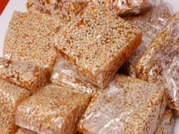 TINH BỘT SẮN LÀM KẸO MÈ XỬNG